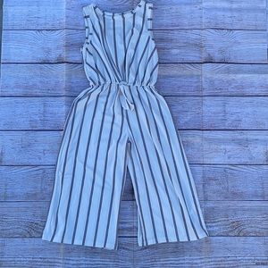Heart & Arrow girls stripped jumpsuit Size Small